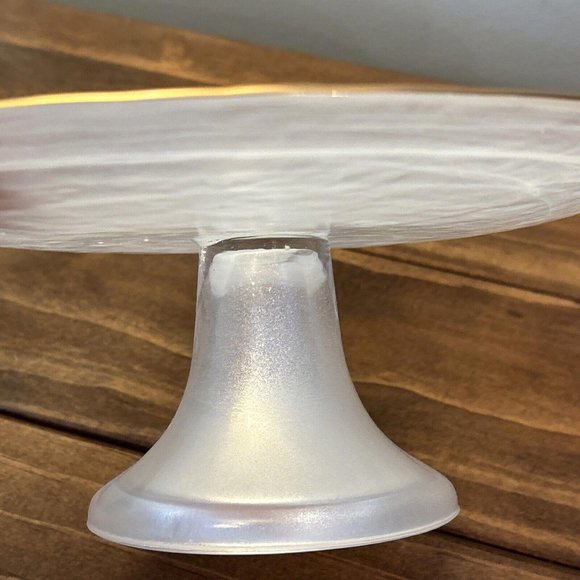 Small Frosted Gold Edge 8 1/4 Inch Round Pedestal Cake Plate. Cakes Treats - Picture 4 of 13